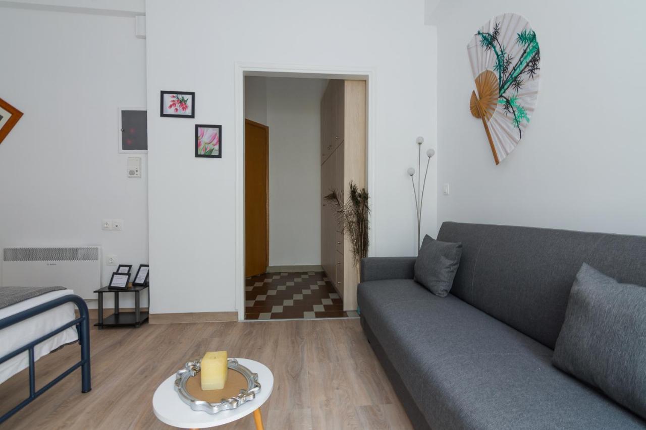 אתונה Nice Studio In Pagkrati מראה חיצוני תמונה